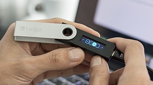 15-Year-old Finds Flaw in Ledger Crypto Wallet